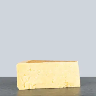 Cheeseman Mature Cheddar per kg