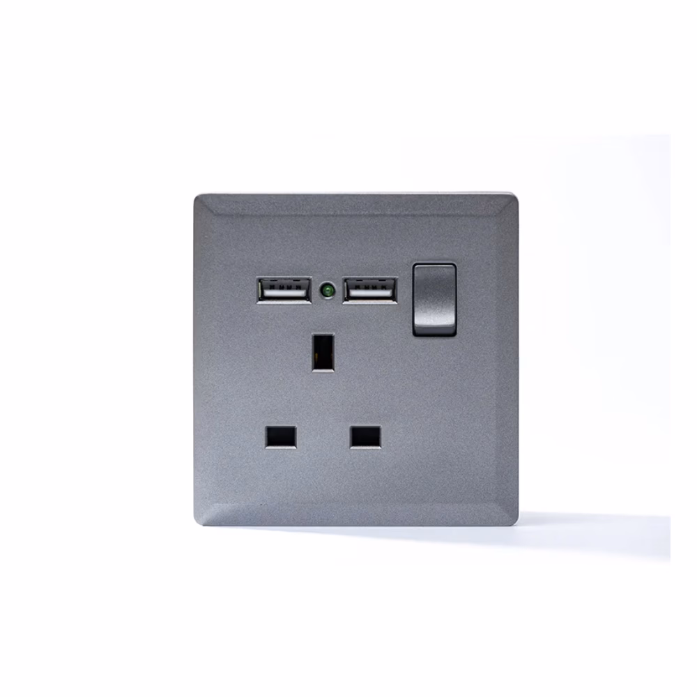Switched 13a Socket With 2usb Port Silve