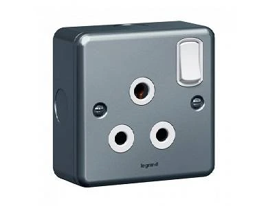 Socket Industrial Single 15a Kengo