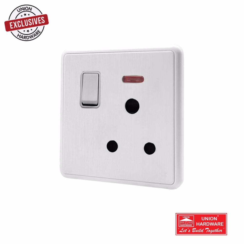 AKKOSTAR 15A SOCKET