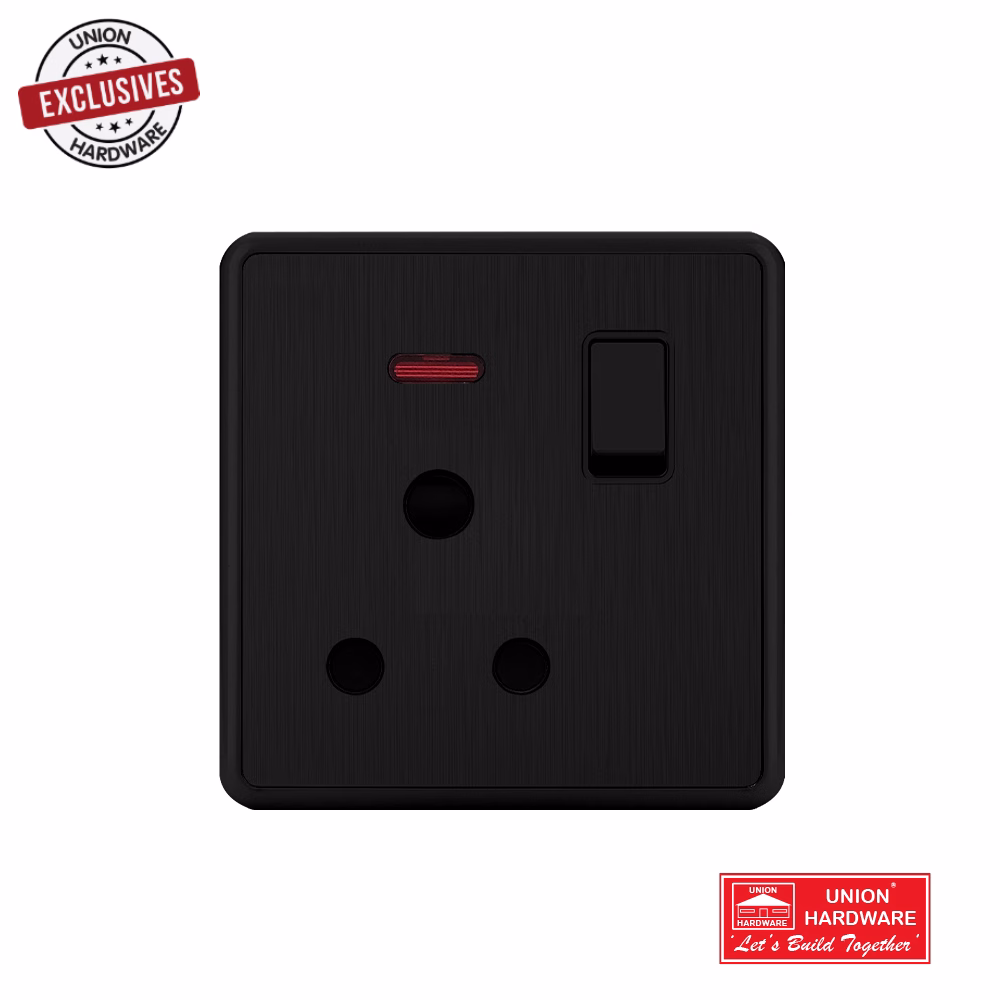 AKKOSTAR 15A SOCKET BLACK