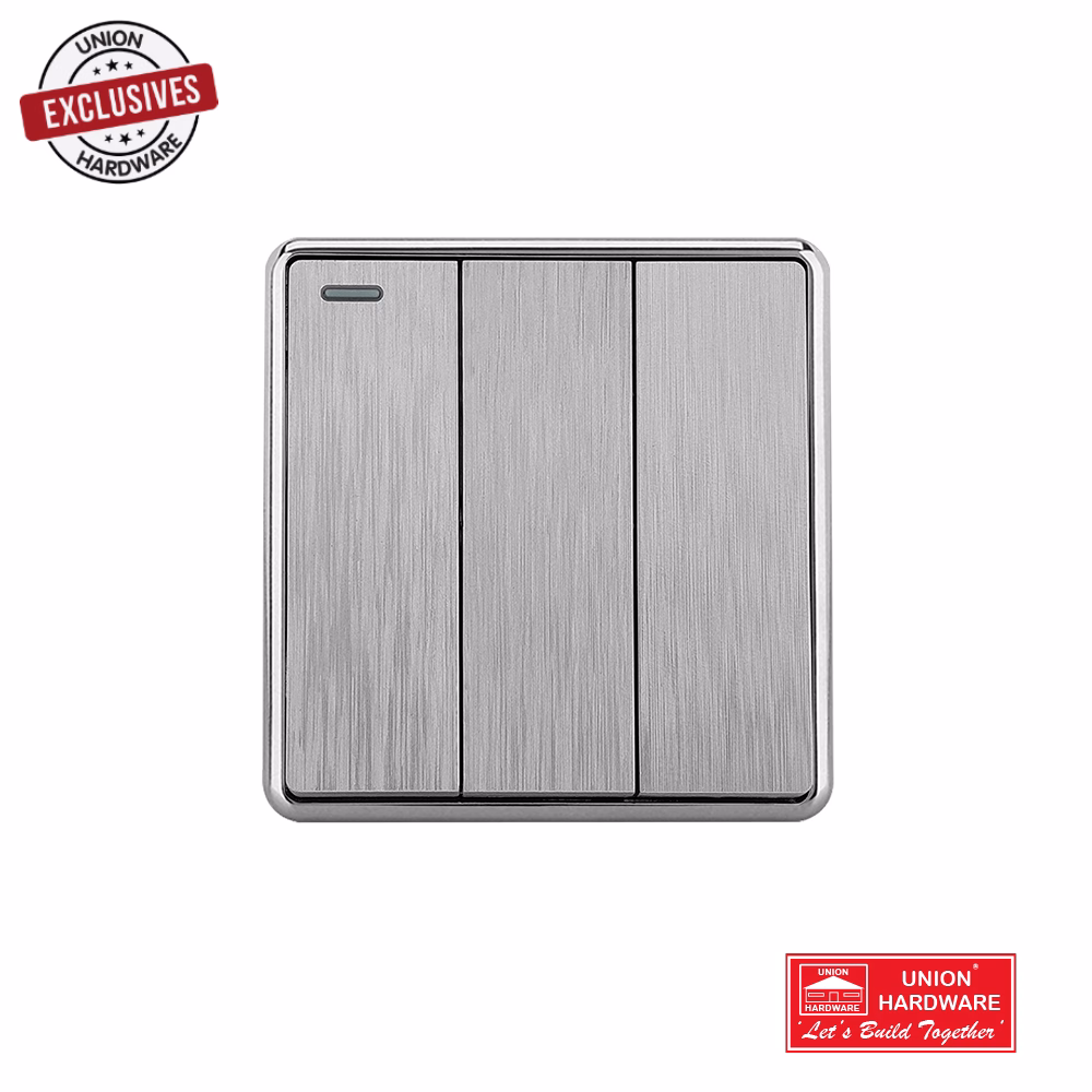 AKKOSTAR 3 GANG 2 WAY SWITCH SILVER