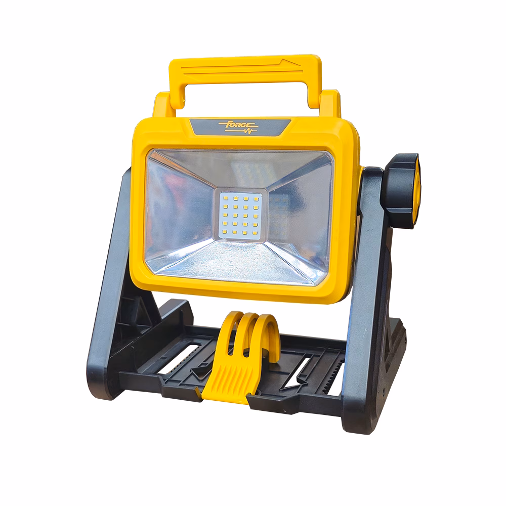 Forge Cordless Dual Power Work Light Li