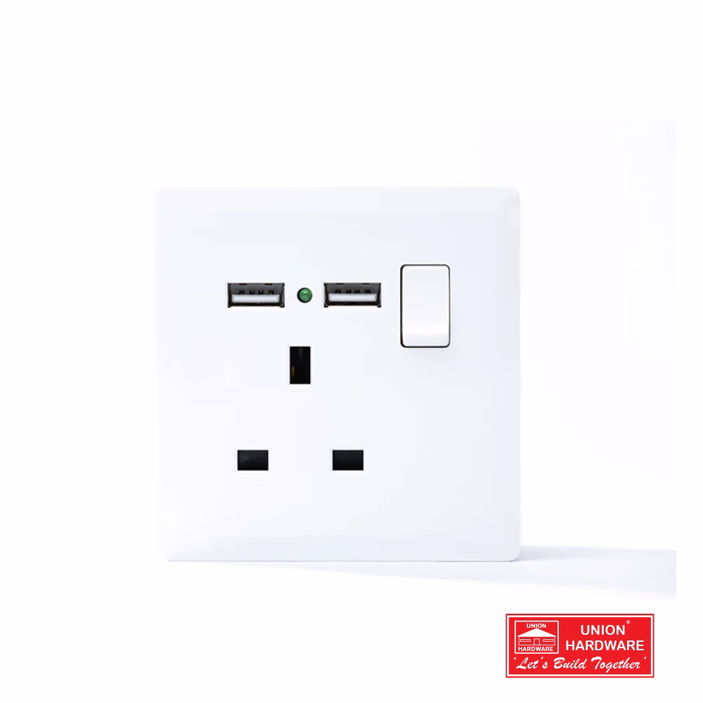 SWITCHED 13A SOCKET WITH 2 USB PORT WHIT