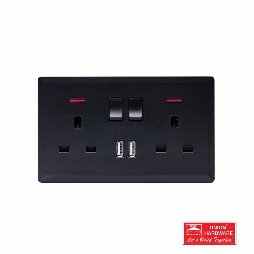 SWITCHED DOUBLE 13A SOCKET WITH 2USB PO