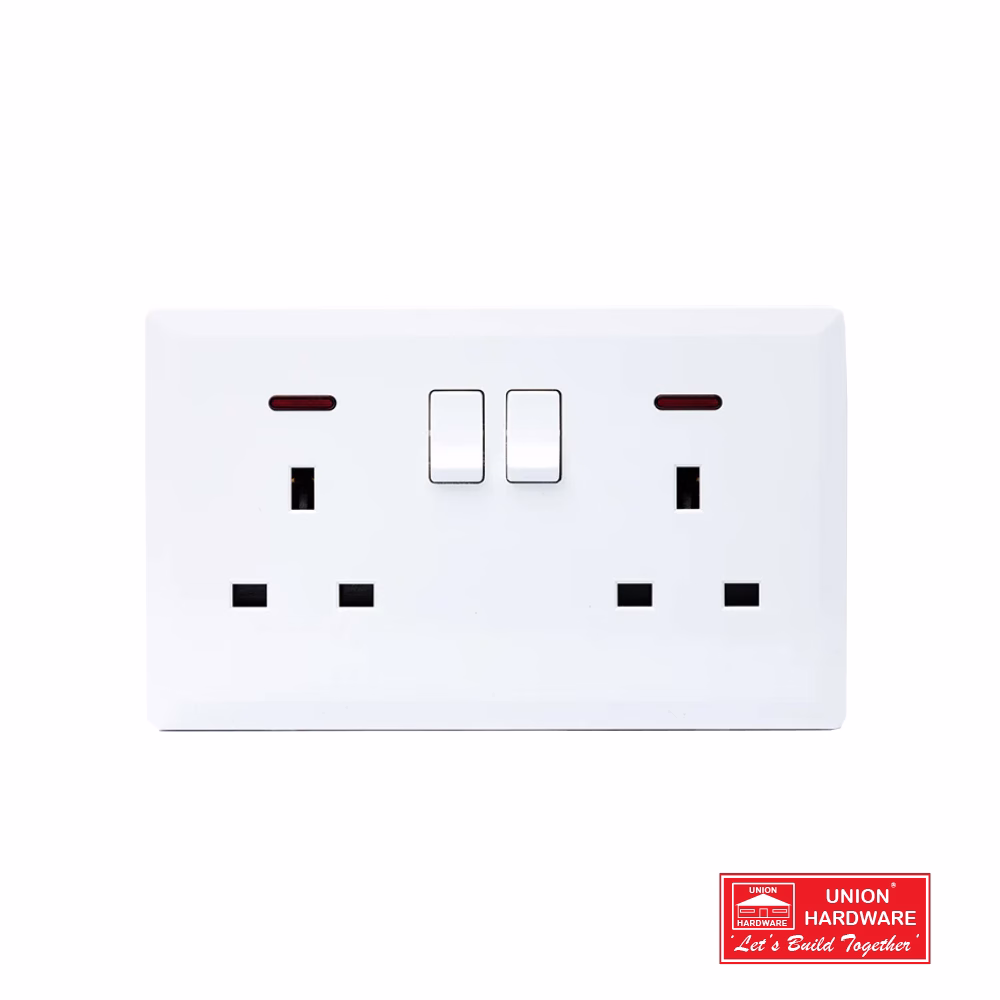 SWITCHED DOUBLE 13A SOCKET WITH NEON W