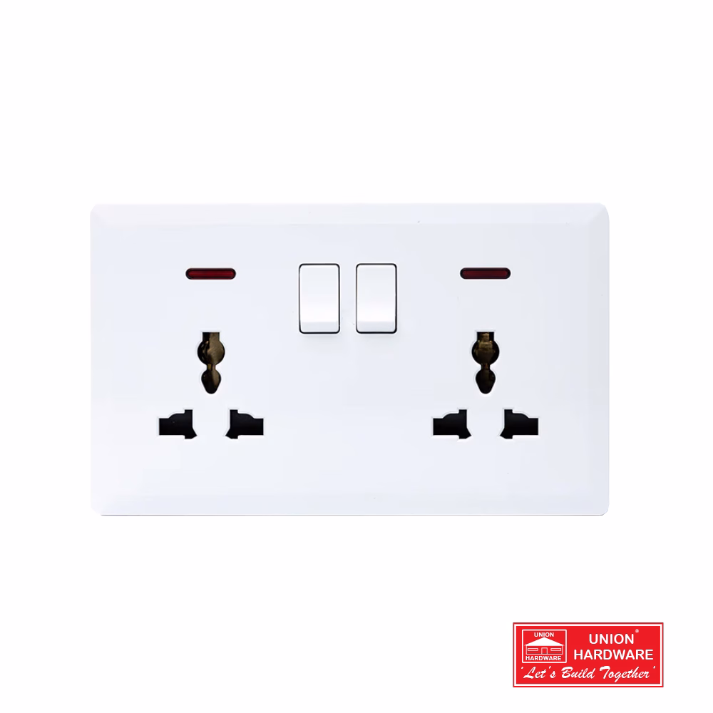 SWITCHED DOUBLE 3 PIN UNIVERSAL SOCKET N